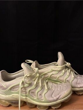 Nike Air VaporMax Plus  Sneakers